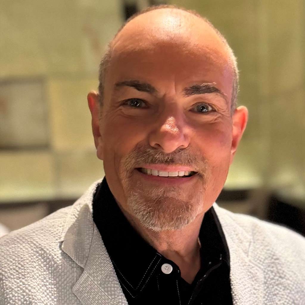 jonathan-phillips-agents-1024×1024